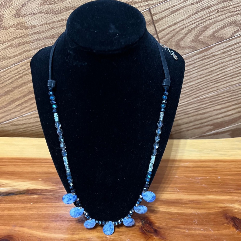 Blue‎ Sodalite Teardrop Beaded Necklace Faux Suede Cord Silver Tone Bib Style